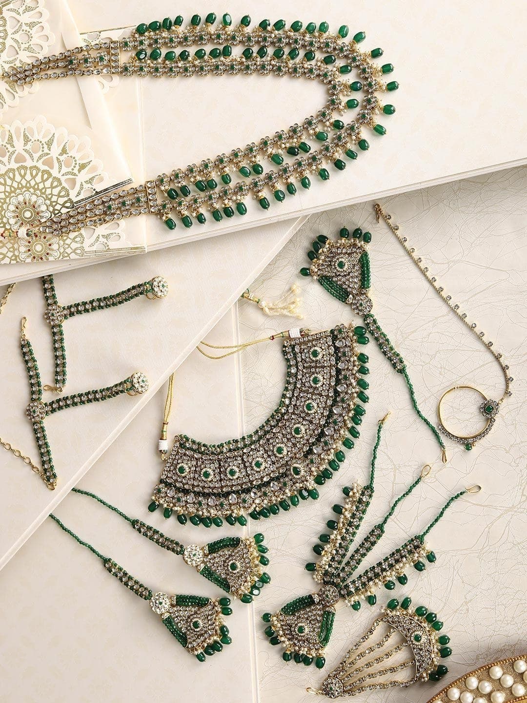 Emerald Luster Green Diamond Necklace Set - Nikhar Jewellery